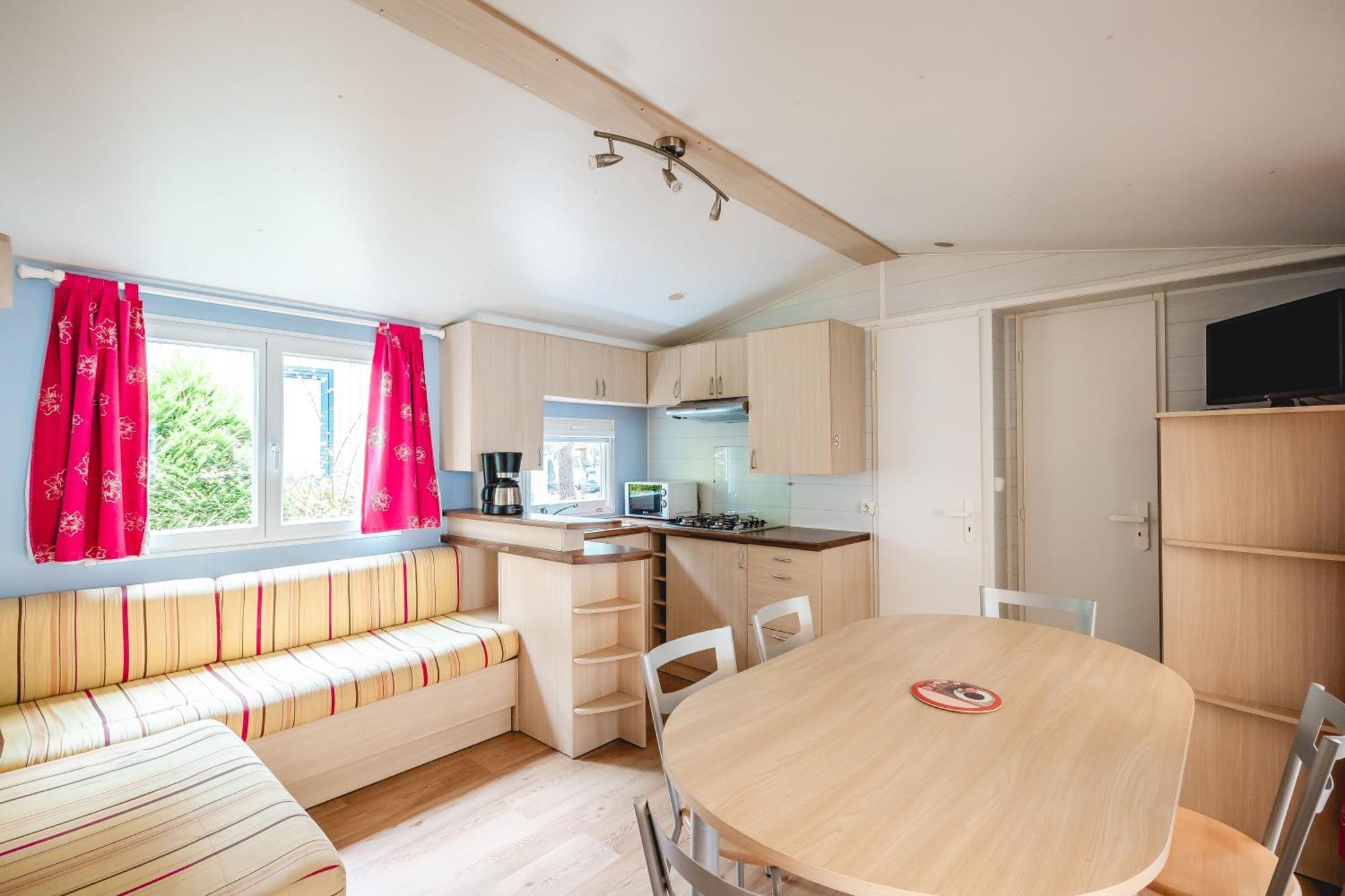 Camping Les Maritimes 4*
